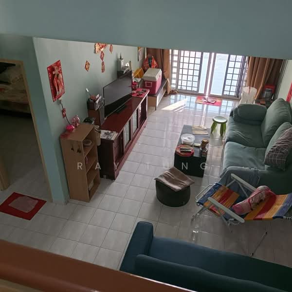 1.5-storey Terraced House for Sale in Taman Bukit Jaya (Ulu Tiram) - Ray Tung - Living Room - PropertyGuru.com.my