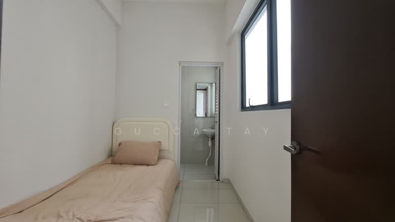 Condominium for Sale at Lovell @ Country Garden Danga Bay - Gucca Tay - Bedroom - PropertyGuru.com.my