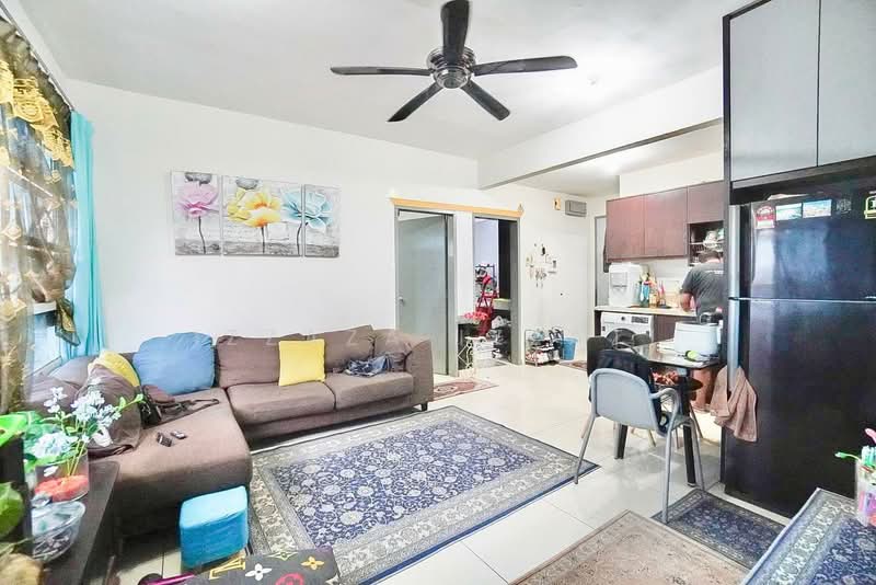 Servis Apartment untuk Dijual di MH Platinum Residence - Izzaza Izzati - Living Room - PropertyGuru.com.my