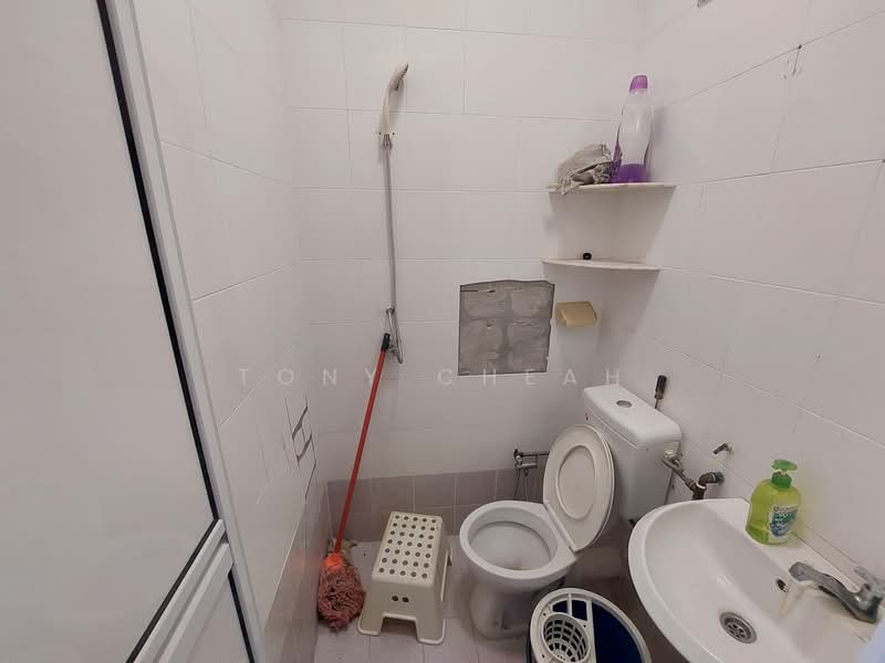 Pangsapuri untuk Dijual di GL Garden - Tony Cheah - Bathroom - PropertyGuru.com.my