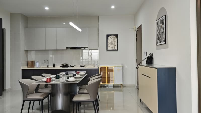 Condominium for Sale at Bay Point @ Country Garden Danga Bay - Gucca Tay - Kitchen - PropertyGuru.com.my