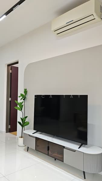 Condominium for Sale at Bay Point @ Country Garden Danga Bay - Gucca Tay - Living Room - PropertyGuru.com.my