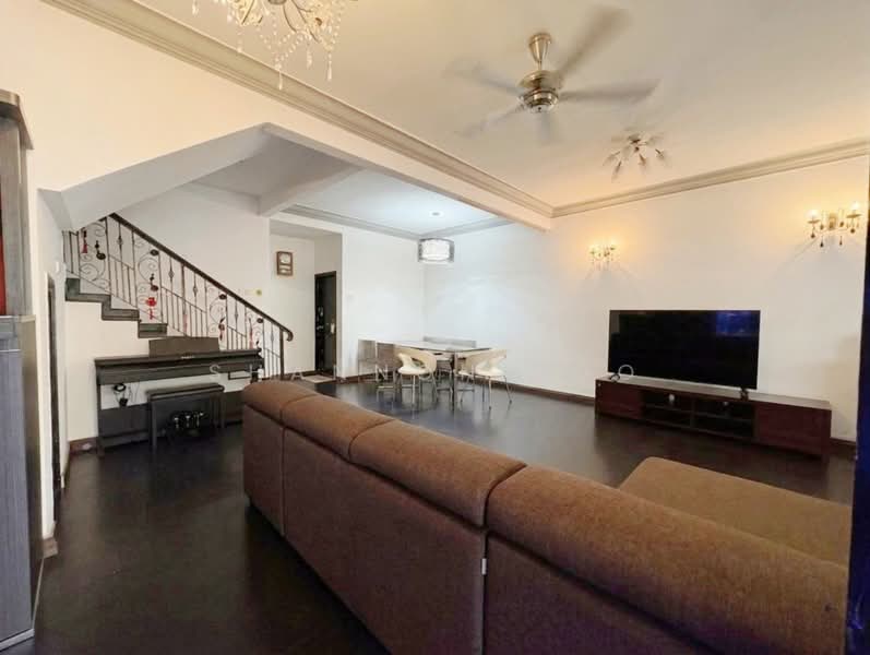 Rumah Teres 2 Tingkat untuk Dijual di Bandar Puteri Puchong (Puchong) - Shannon Soo - Living Room - PropertyGuru.com.my