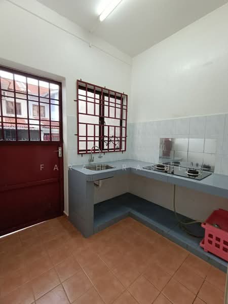 Rumah Teres 2 Tingkat untuk Disewa di Ayer Keroh (Melaka) - Farah Rasul - PropertyGuru.com.my
