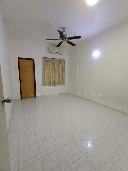 Rumah Teres 2 Tingkat untuk Disewa di Ayer Keroh (Melaka) - Farah Rasul - PropertyGuru.com.my