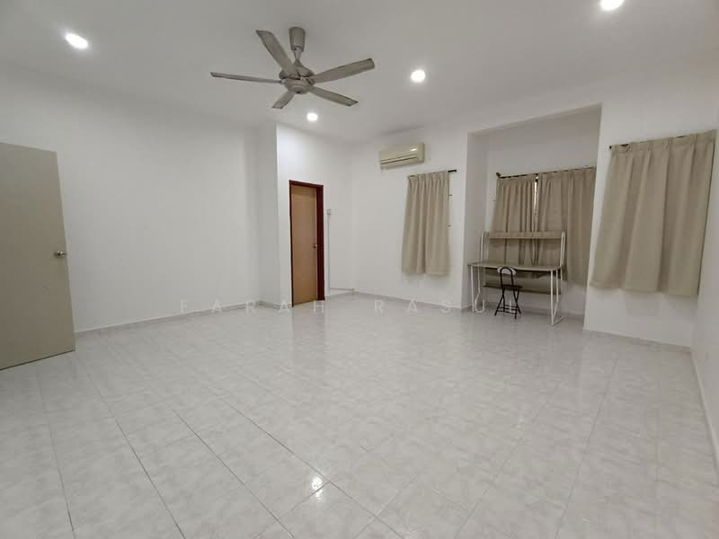 Rumah Teres 2 Tingkat untuk Disewa di Ayer Keroh (Melaka) - Farah Rasul - PropertyGuru.com.my