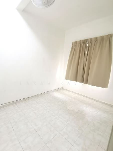 Rumah Teres 2 Tingkat untuk Disewa di Ayer Keroh (Melaka) - Farah Rasul - PropertyGuru.com.my
