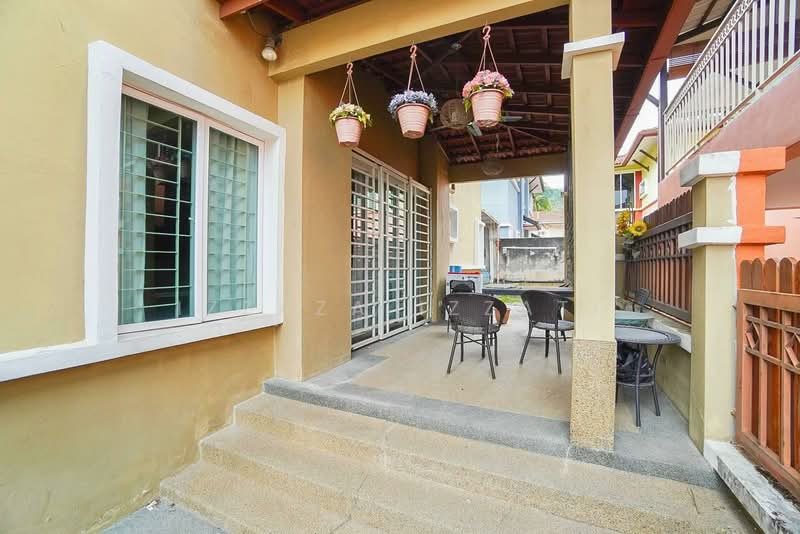 Semi-Detached House for Sale in Astana Gemilang (Batu Caves) - Izzaza Izzati - Exterior - PropertyGuru.com.my
