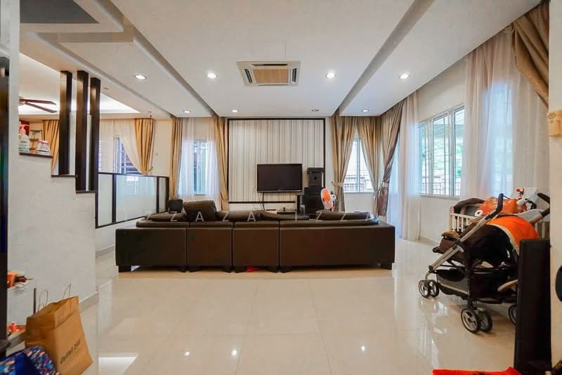 Semi-Detached House for Sale in Astana Gemilang (Batu Caves) - Izzaza Izzati - Living Room - PropertyGuru.com.my