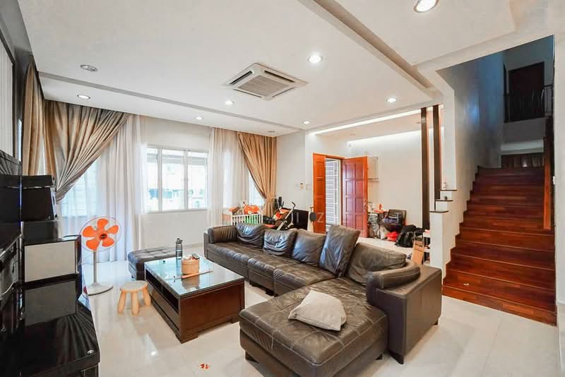 Semi-Detached House for Sale in Astana Gemilang (Batu Caves) - Izzaza Izzati - Living Room - PropertyGuru.com.my