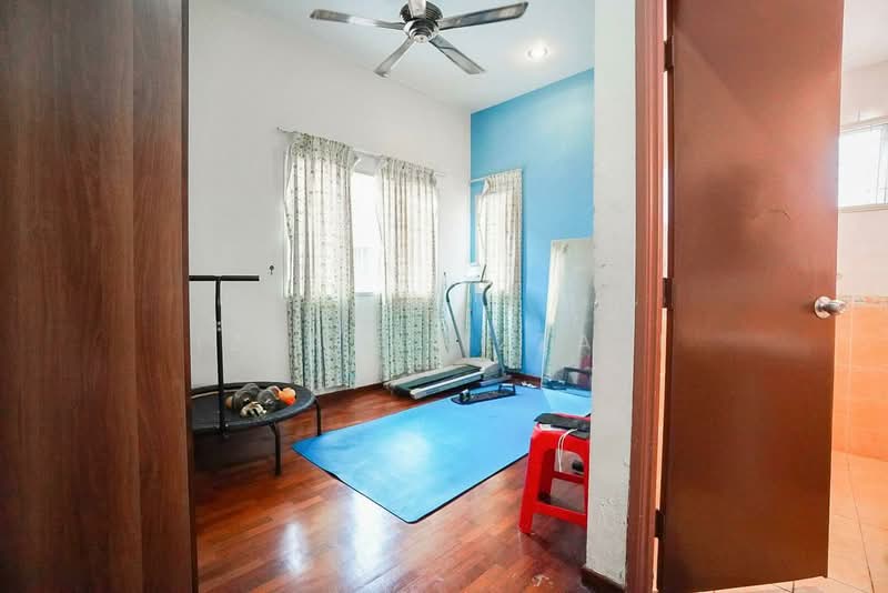 Semi-Detached House for Sale in Astana Gemilang (Batu Caves) - Izzaza Izzati - Gym - PropertyGuru.com.my