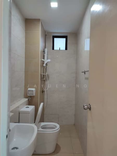 Pangsapuri untuk Dijual di D'Summit Residences - Jayden Ng - Bathroom - PropertyGuru.com.my