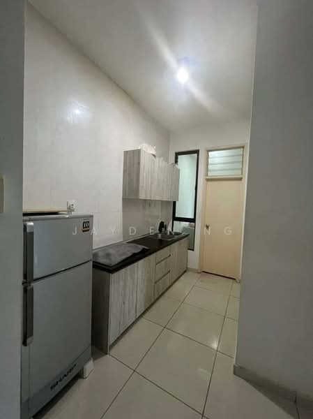 Pangsapuri untuk Dijual di D'Summit Residences - Jayden Ng - Kitchen - PropertyGuru.com.my