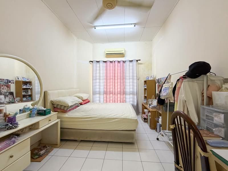 Rumah Teres 1 Tingkat untuk Dijual di Taman Pelangi Semenyih (Semenyih) - Shafiq Muttalib - Bedroom - PropertyGuru.com.my
