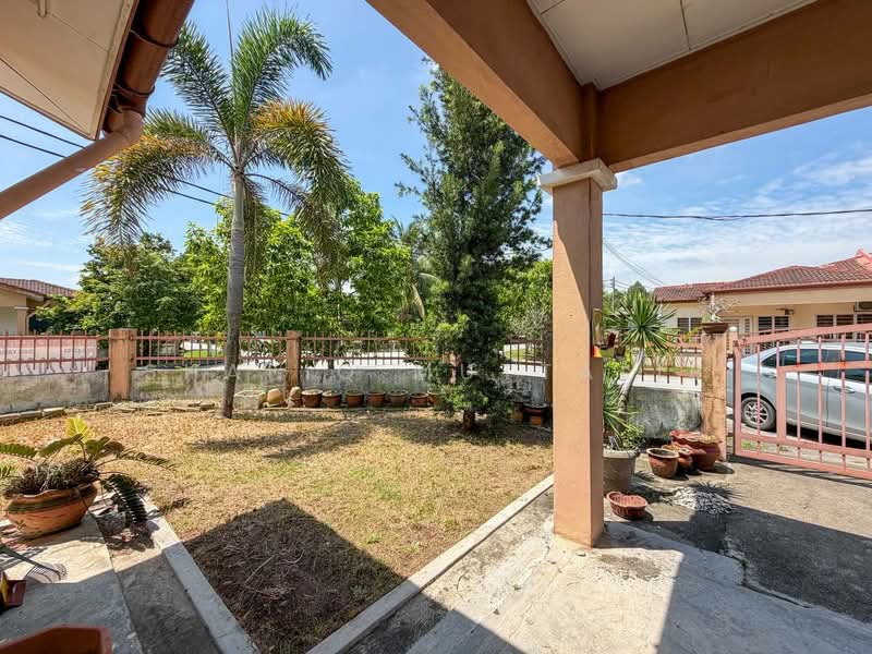Rumah Teres 1 Tingkat untuk Dijual di Taman Pelangi Semenyih (Semenyih) - Shafiq Muttalib - Exterior - PropertyGuru.com.my