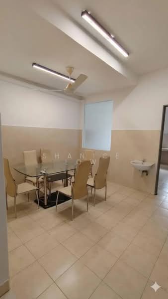 Rumah Teres 2 Tingkat untuk Disewa di Bandar Puteri Puchong (Puchong) - Shanice Low - Dining Room - PropertyGuru.com.my