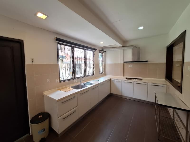 Rumah Teres 2.5 Tingkat untuk Disewa di Bandar Puteri Puchong (Puchong) - Shanice Low - Kitchen - PropertyGuru.com.my