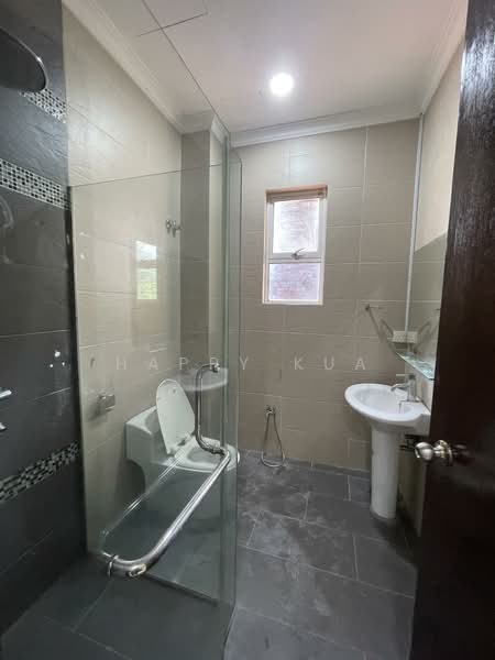 Semi-Detached House for Sale in Ampang Jaya (Ampang) - Happy Kua - Bathroom - PropertyGuru.com.my