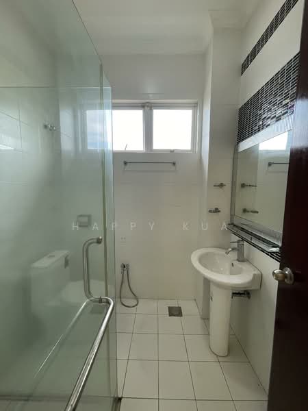 Semi-Detached House for Sale in Ampang Jaya (Ampang) - Happy Kua - Bathroom - PropertyGuru.com.my