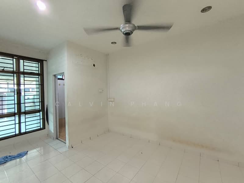 1-storey Terraced House for Rent in Taman Puteri Wangsa (Ulu Tiram) - Calvin Phang - PropertyGuru.com.my