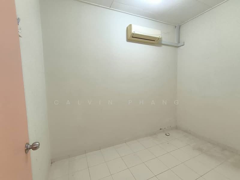 1-storey Terraced House for Rent in Taman Puteri Wangsa (Ulu Tiram) - Calvin Phang - PropertyGuru.com.my