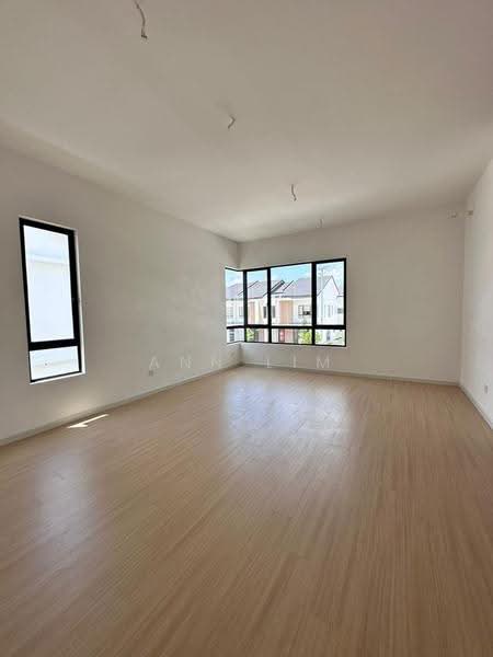 Link Bungalow for Sale in Petaling Jaya (Selangor) - Ann Lim - Living Room - PropertyGuru.com.my