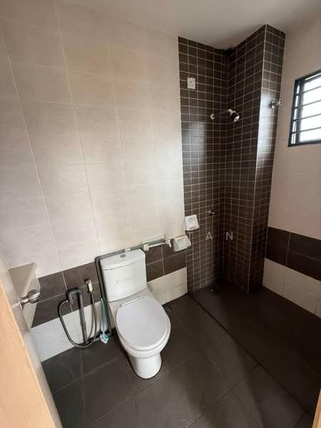 Rumah Berkembar untuk Dijual di Nilai Impian (Nilai) - Libby Tan - Bathroom - PropertyGuru.com.my