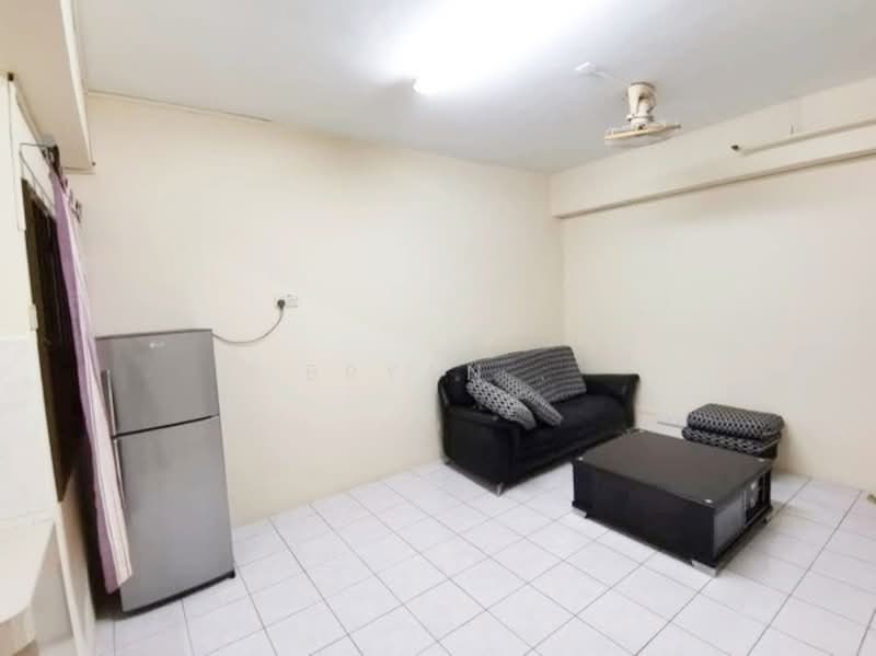 Service Residence for Sale at Villa Mutiara @ Mutiara Kompleks - Bryan . - PropertyGuru.com.my