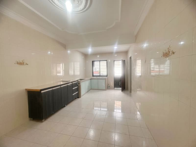 Semi-Detached House for Sale in Taman Pelangi (Johor Bahru) - Zoe Lee - PropertyGuru.com.my