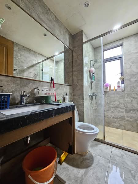 Service Residence for Sale at R&F Princess Cove Phase 1 - Debbie Chin - Bathroom - PropertyGuru.com.my