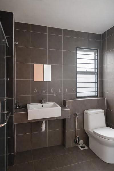 2-storey Terraced House for Sale in Bandar Seri Coalfields (Sungai Buloh) - Adelin Teh - Bathroom - PropertyGuru.com.my