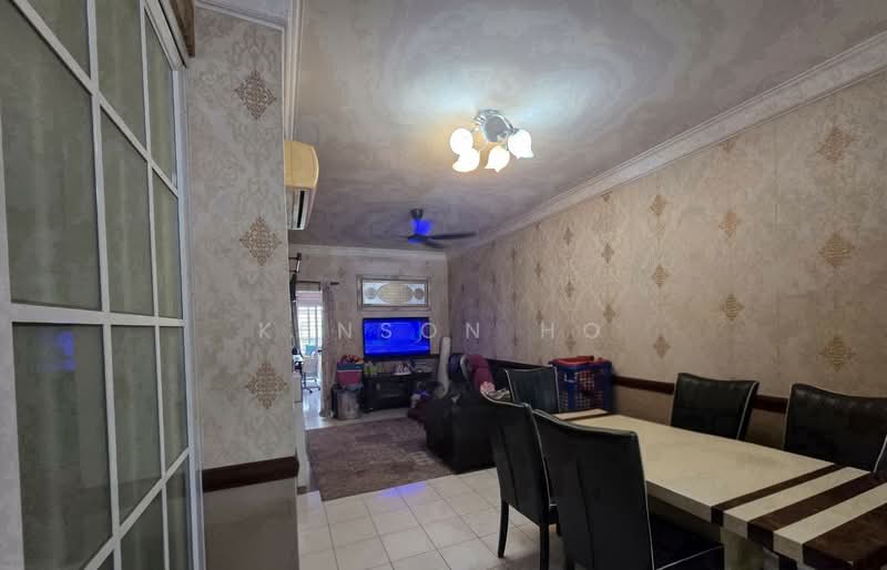 Townhouse for Sale in Batu Caves (Selangor) - Kenson Ho - Living Room - PropertyGuru.com.my