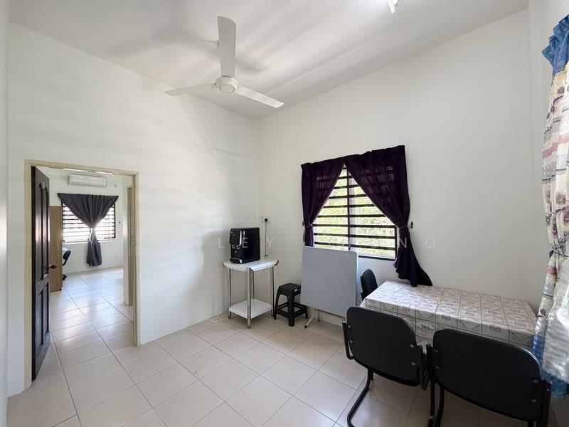 1-storey Terraced House for Sale in Kampar Putra (Kampar) - Presley Chong - PropertyGuru.com.my
