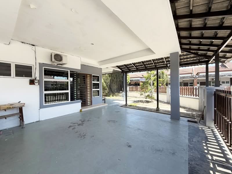 1-storey Terraced House for Sale in Kampar Putra (Kampar) - Presley Chong - PropertyGuru.com.my