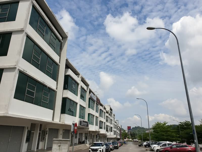 Shop for Rent in D'alpinia (Puchong) - Philip Chung - External - PropertyGuru.com.my