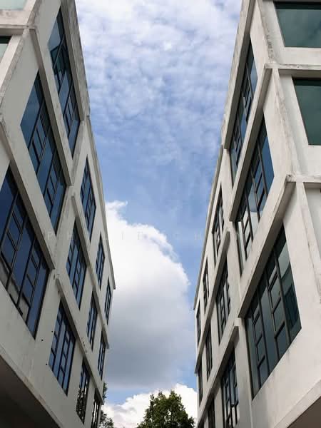 Shop for Rent in D'alpinia (Puchong) - Philip Chung - External - PropertyGuru.com.my