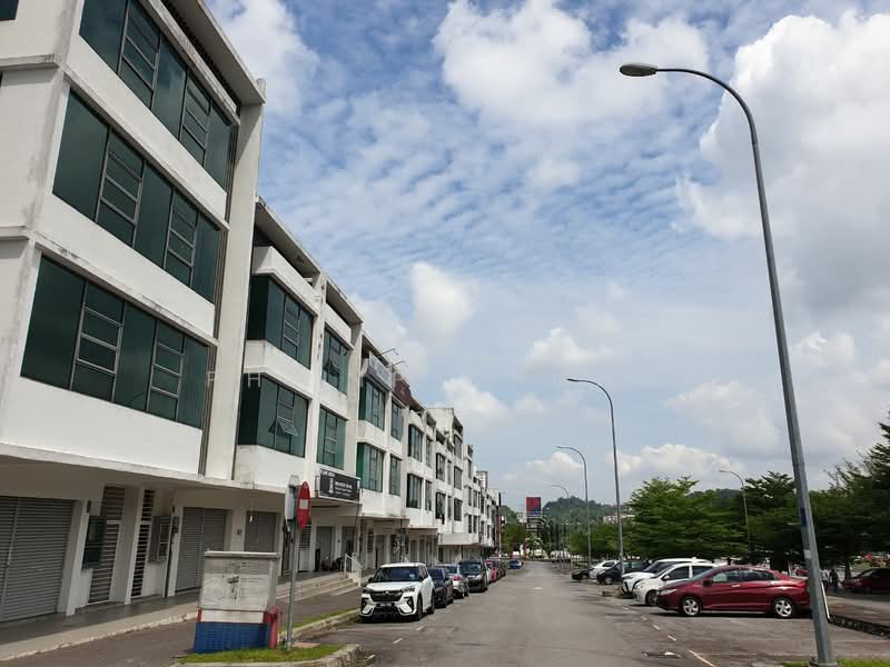 Shop for Rent in D'alpinia (Puchong) - Philip Chung - External - PropertyGuru.com.my