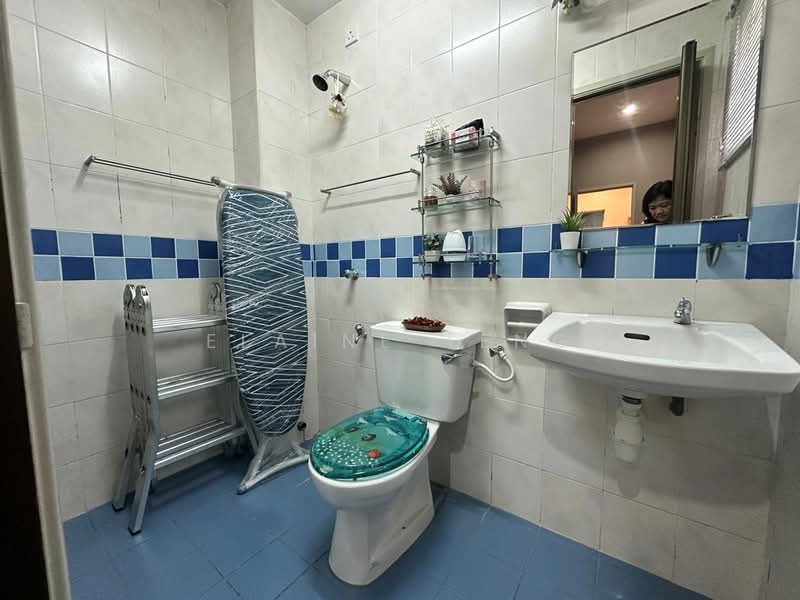 Rumah Teres untuk Dijual di Bandar Botanic (Klang) - Elaine Teng - Bathroom - PropertyGuru.com.my