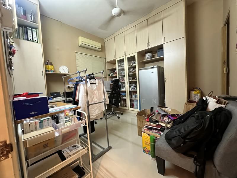 Rumah Teres untuk Dijual di Bandar Botanic (Klang) - Elaine Teng - Study - PropertyGuru.com.my