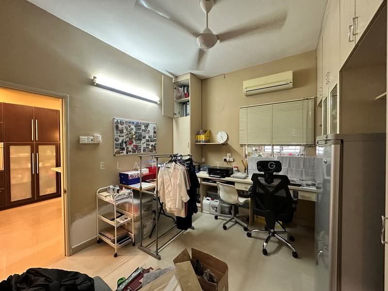 Rumah Teres untuk Dijual di Bandar Botanic (Klang) - Elaine Teng - Study - PropertyGuru.com.my