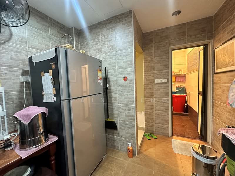 Rumah Teres untuk Dijual di Bandar Botanic (Klang) - Elaine Teng - Kitchen - PropertyGuru.com.my