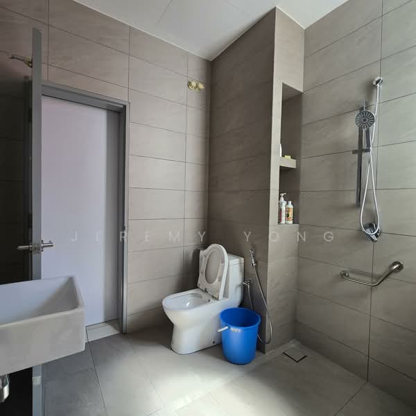 Semi-Detached House for Sale in Jade Hills (Kajang) - Jeremy Yong - Bathroom - PropertyGuru.com.my