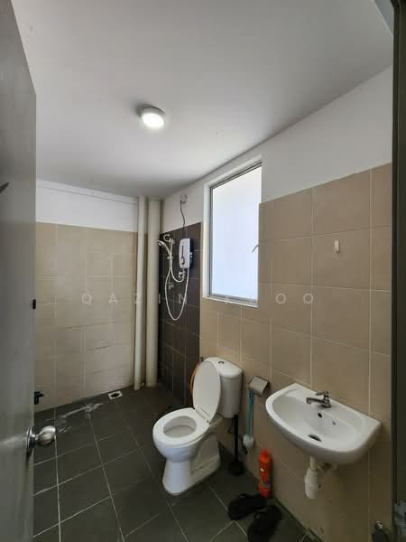 Kondominium untuk Disewa di Meru Heights Residences @ Scientex Meru - Qazin Khoo - Bathroom - PropertyGuru.com.my