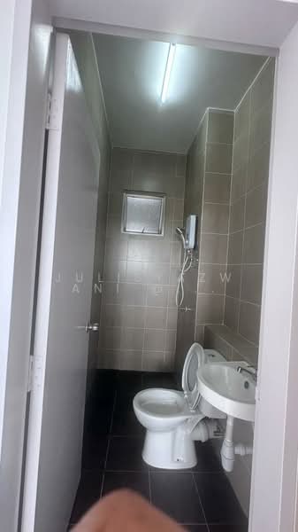 Kondominium untuk Disewa di Pangsapuri D'Ruby - Julisyazwani @ Wani - Bathroom - PropertyGuru.com.my