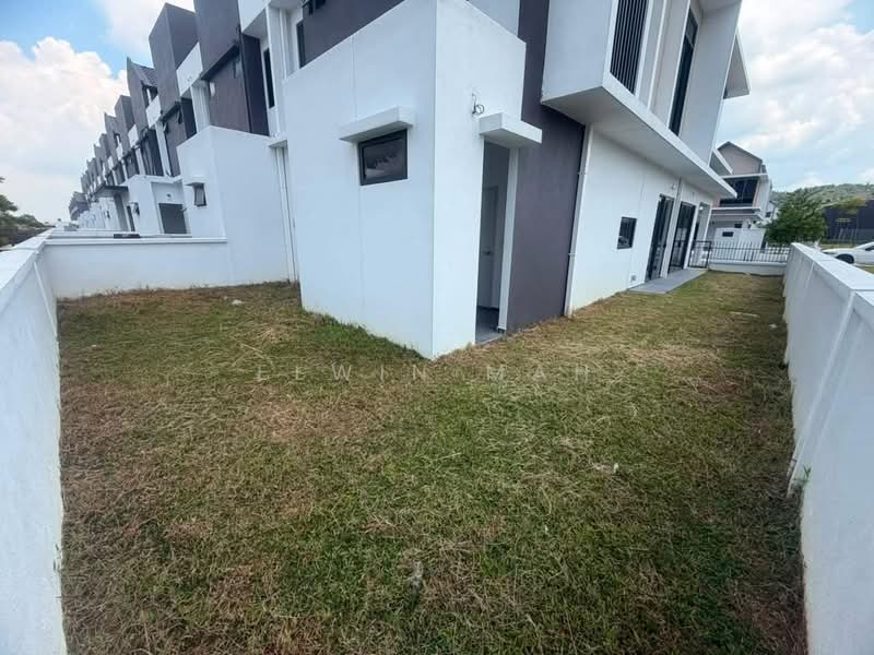 2-storey Terraced House for Sale in Bandar Gamuda Gardens (Rawang) - Elwin Mah - Exterior - PropertyGuru.com.my