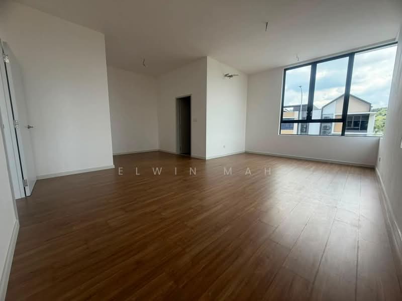 2-storey Terraced House for Sale in Bandar Gamuda Gardens (Rawang) - Elwin Mah - Living Room - PropertyGuru.com.my