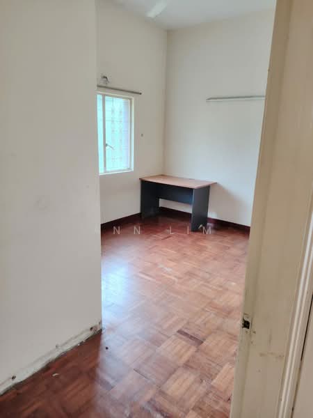 Bungalow for Sale in Taman Kanagapuram (Petaling Jaya) - Ann Lim - Study - PropertyGuru.com.my