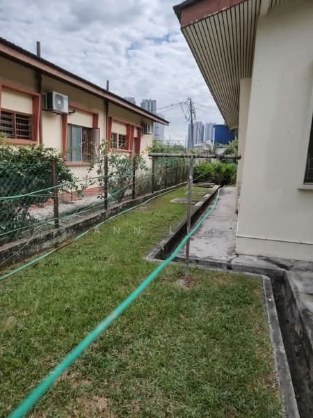 Bungalow for Sale in Taman Kanagapuram (Petaling Jaya) - Ann Lim - Exterior - PropertyGuru.com.my