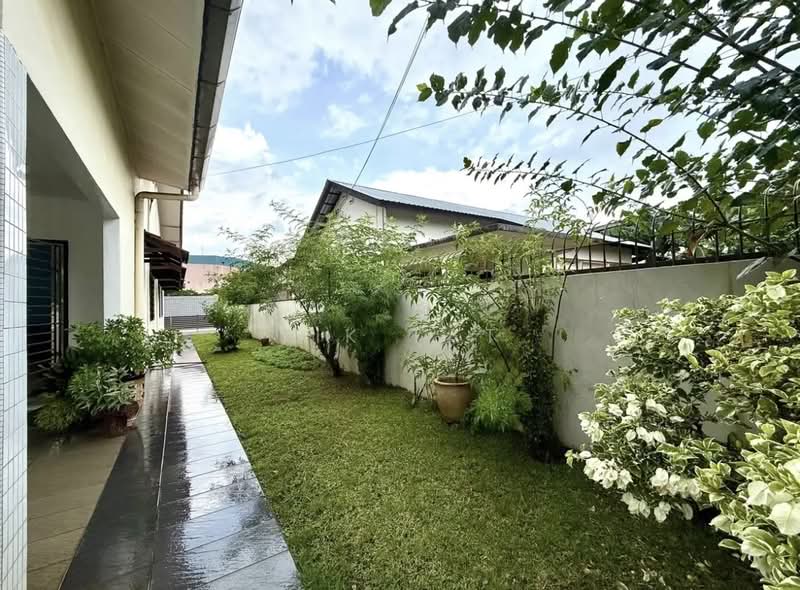 Rumah Banglo untuk Dijual di Taman Melodies (Johor Bahru) - Yik Tat - PropertyGuru.com.my