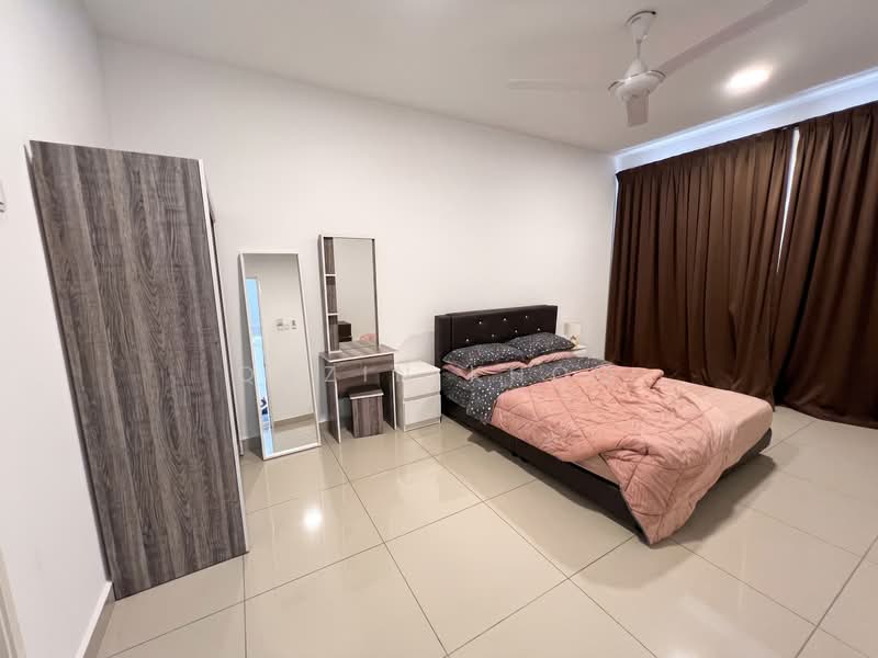 Condominium for Sale at Upper East @ Tiger Lane - Qazin Khoo - Bedroom - PropertyGuru.com.my